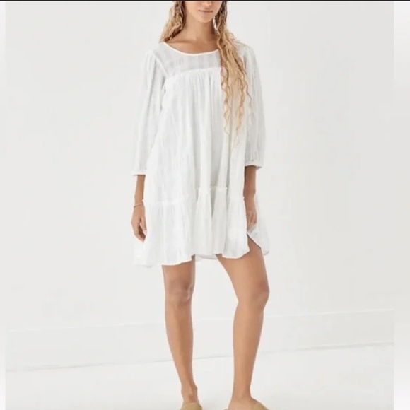 American Eagle Outfitters Dresses & Skirts - AMERICAN EAGLE Boho White Tie Back Flowy 3/4 Baloon Skeeve Dress Size Small